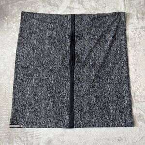 Women’s Lululemon Scarf Shawl Black White